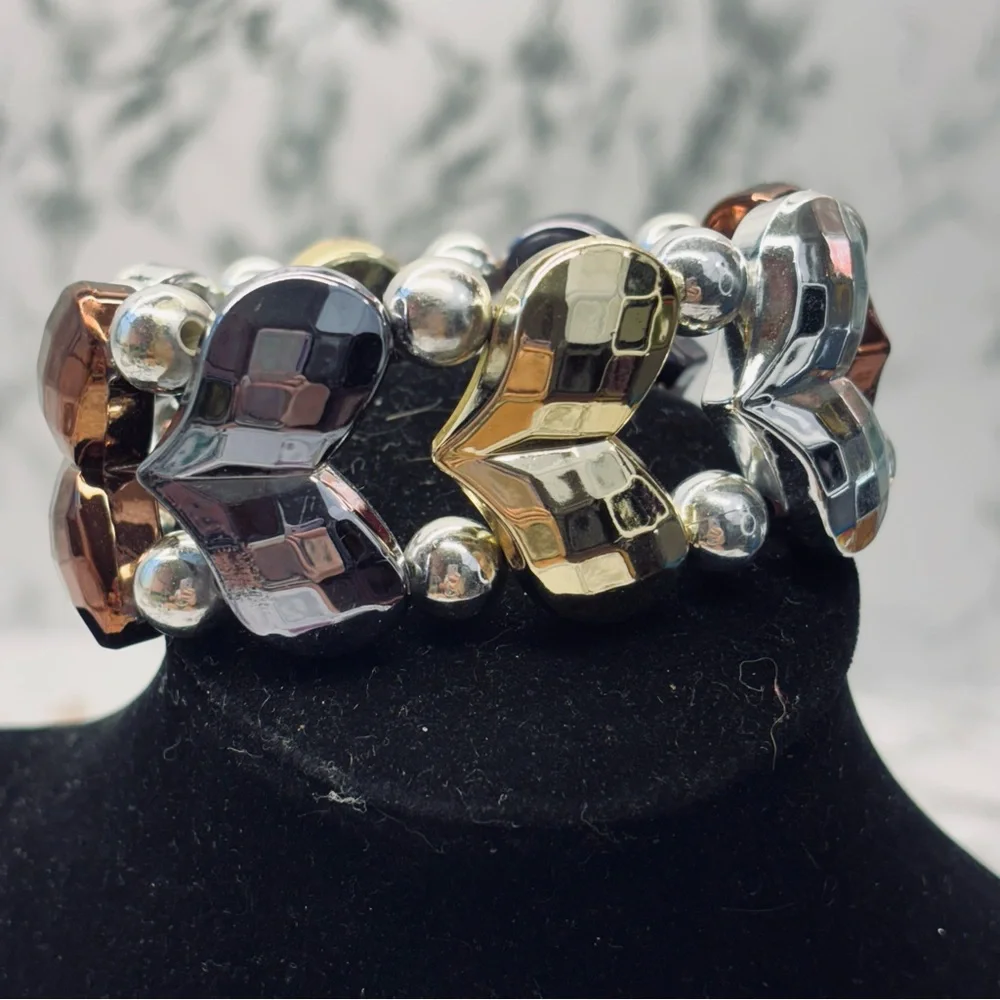 Chic Heart Charm Bracelet in Silver, Gold, and Brown Expansion